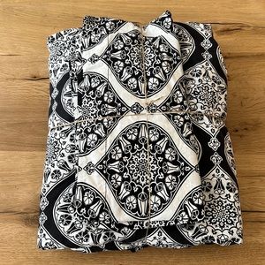 Pottery Barn king duvet + 2 euro shams